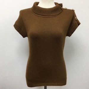 Brown short sleeve sweater